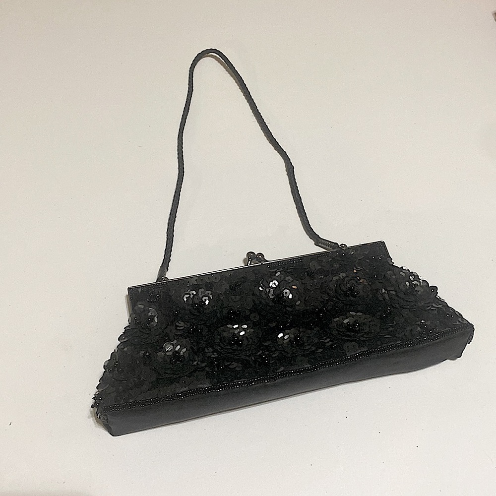 Lancôme Black clutch - beaded sequined flower patterns *NWOT*